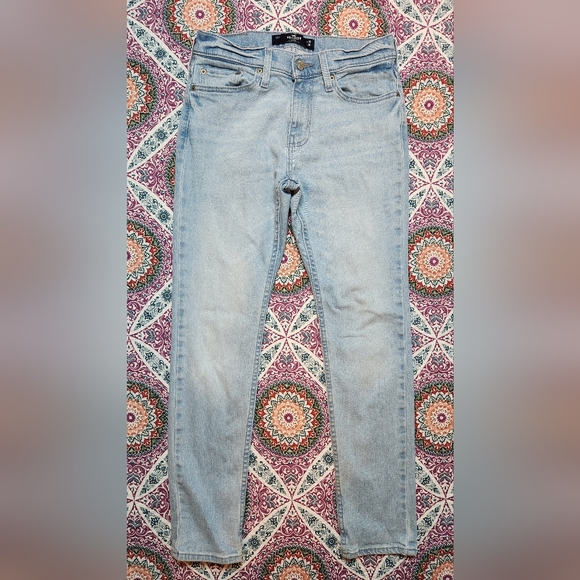 Hollister Men's Epic Flex Light Wash Skinny Jeans - Size 28W/28L - Picture 4 of 8